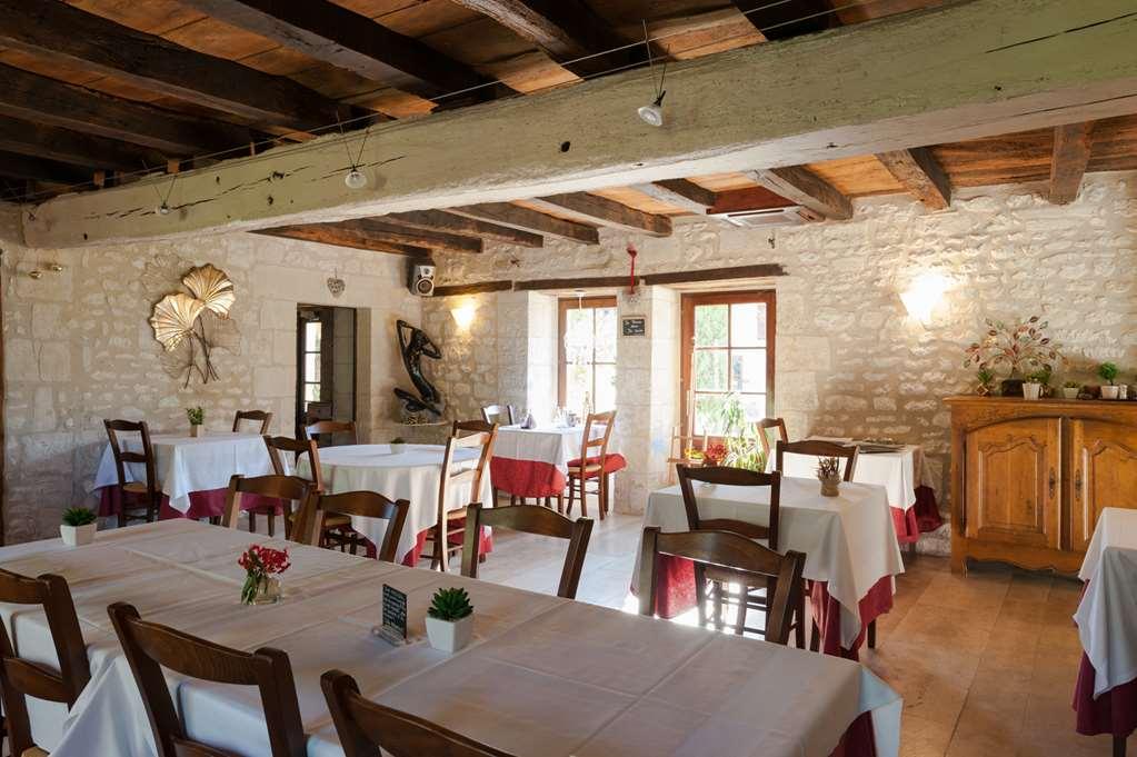 Le Pigeonnier Du Perron Hotel Availles-en-Chatellerault ร้านอาหาร รูปภาพ