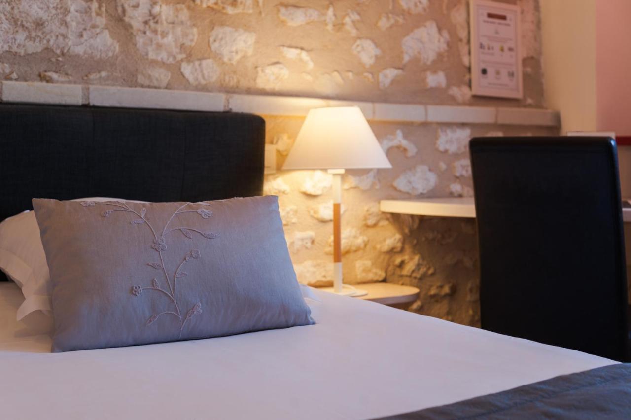 Le Pigeonnier Du Perron Hotel Availles-en-Chatellerault ภายนอก รูปภาพ