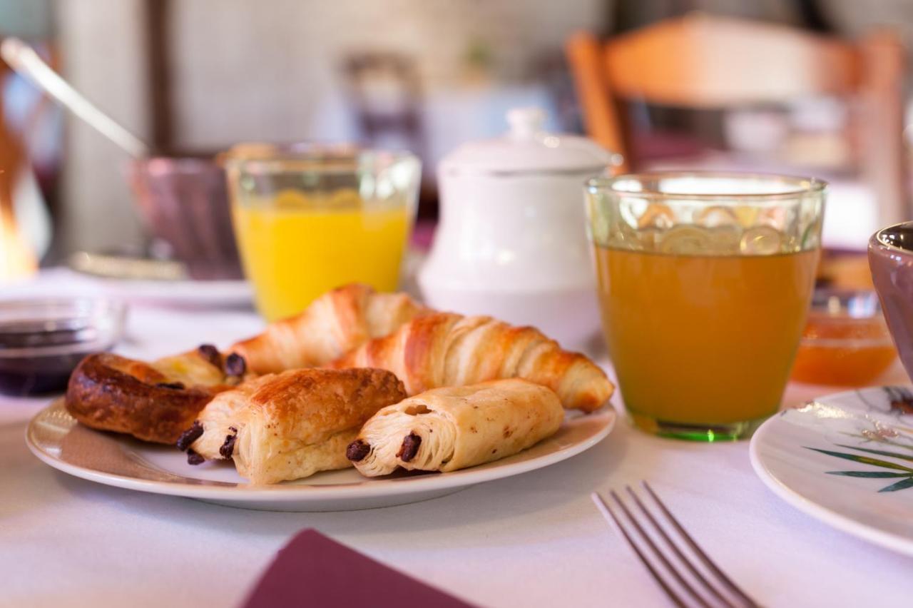 Le Pigeonnier Du Perron Hotel Availles-en-Chatellerault ภายนอก รูปภาพ