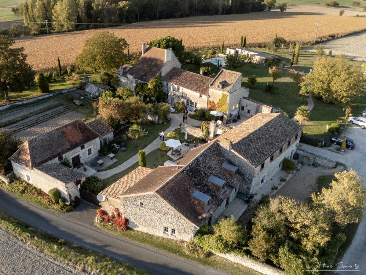 Le Pigeonnier Du Perron Hotel Availles-en-Chatellerault ภายนอก รูปภาพ