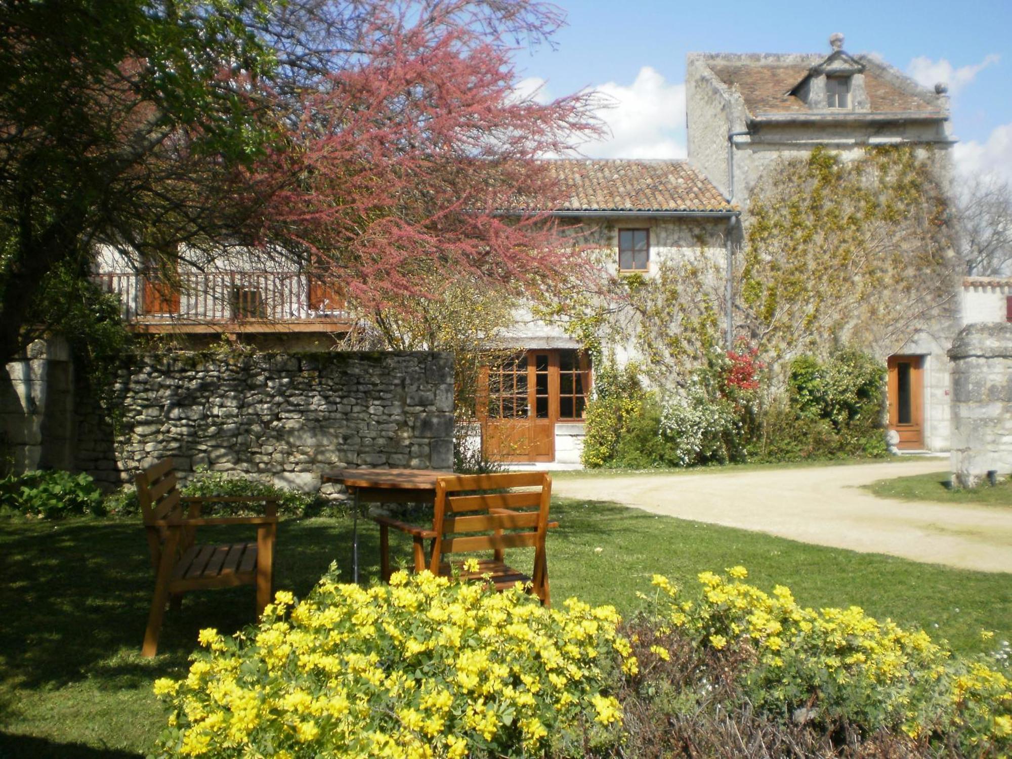 Le Pigeonnier Du Perron Hotel Availles-en-Chatellerault ภายนอก รูปภาพ