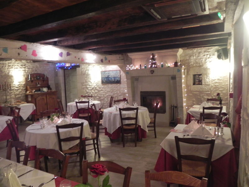 Le Pigeonnier Du Perron Hotel Availles-en-Chatellerault ภายนอก รูปภาพ