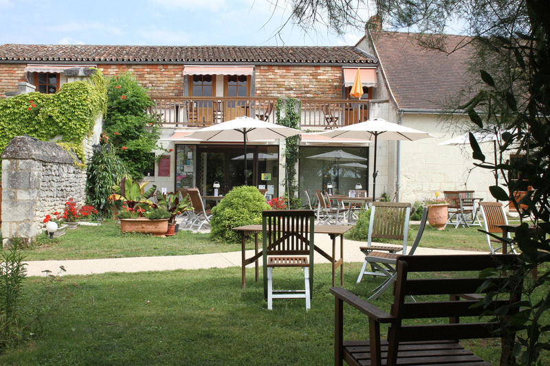 Le Pigeonnier Du Perron Hotel Availles-en-Chatellerault ภายนอก รูปภาพ