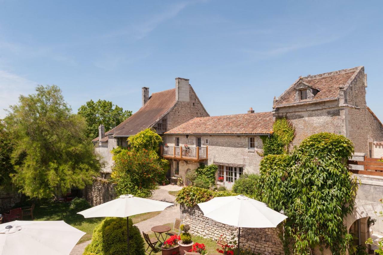 Le Pigeonnier Du Perron Hotel Availles-en-Chatellerault ภายนอก รูปภาพ